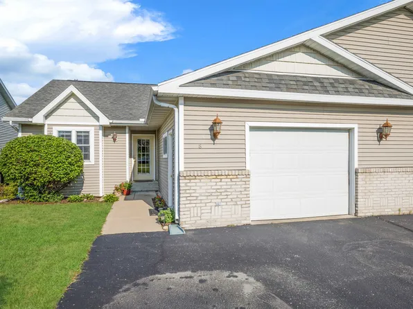 1277 E Bluff Rd Unit 8, Whitewater, WI 53190