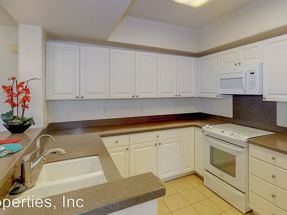 3rd image of 92-1049 Koio Dr APT F