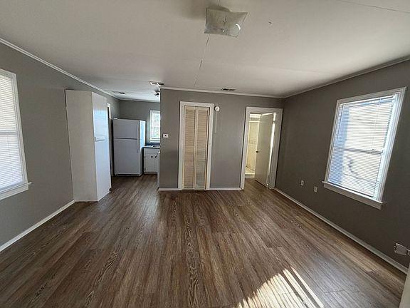 4th image of 47 Peaceful Pines Dr