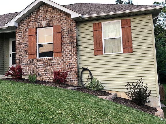 2nd image of 550 Crestfall Dr