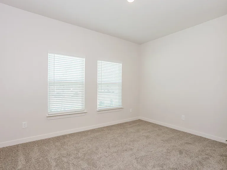 1540 Woodwinds Dr — Photo 14
