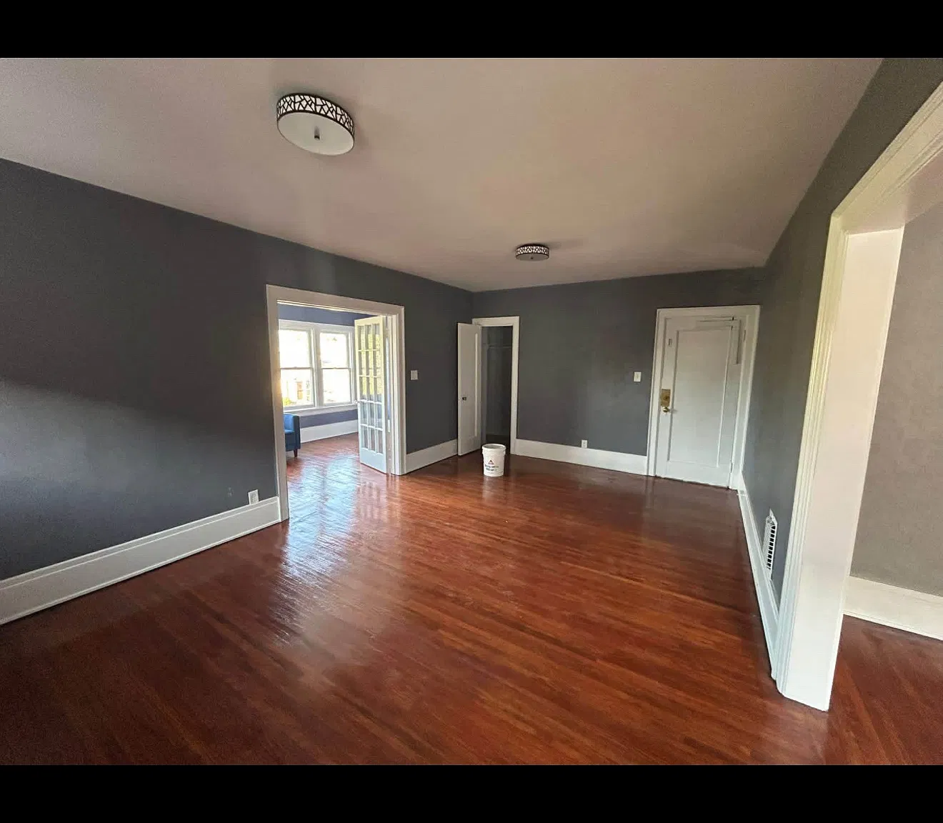 3 bed, 1450 sqft, $1,300 — Photo 2