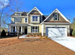 411 Harlequin Ct, Sneads Ferry, NC 28460