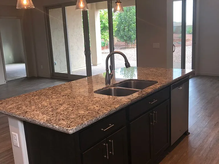 2305 Nova Loop — Photo 4
