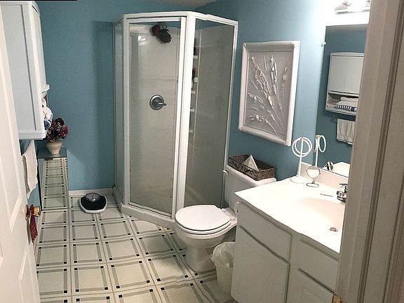 3rd full bathroom in finishe