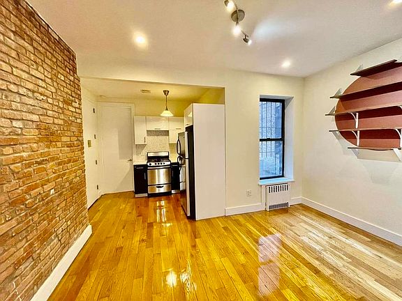 2nd image of 1057 Bergen St #1LB