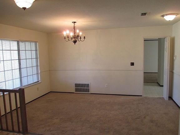 4th image of 404 Tanner Ct