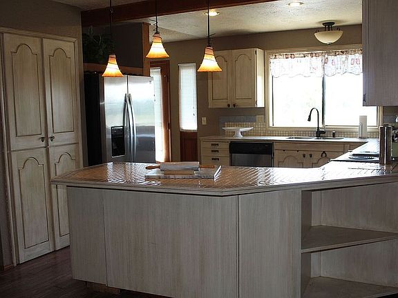 2nd image of 27812 NE 151st St