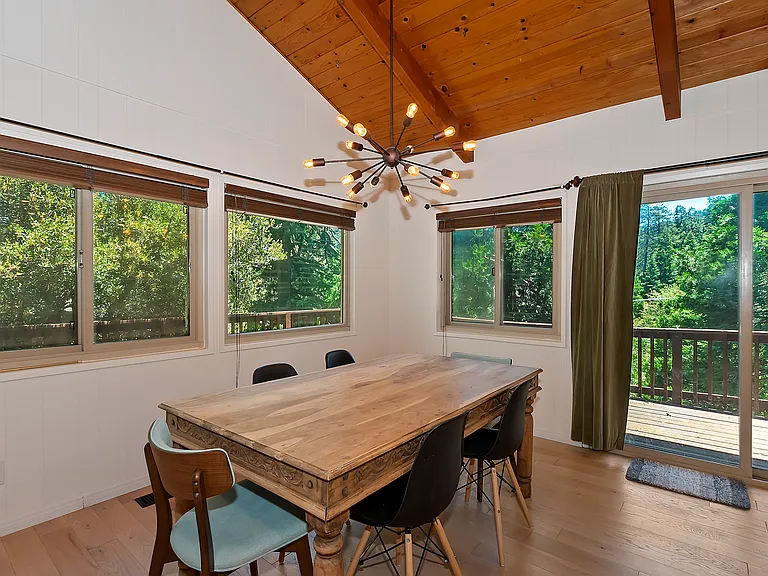 24581 Horst Dr — Photo 10