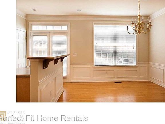 4th image of 205 Macleans Cross Ln SE #15