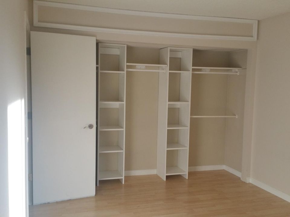 2nd Bedroom closet