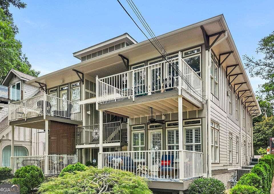1st image of 371 10th St NE APT 2B