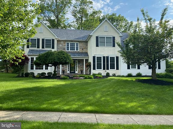 2nd image of 101 Davis Dr
