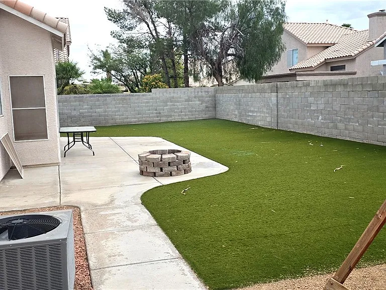 9056 Trumpet Ct — Photo 22