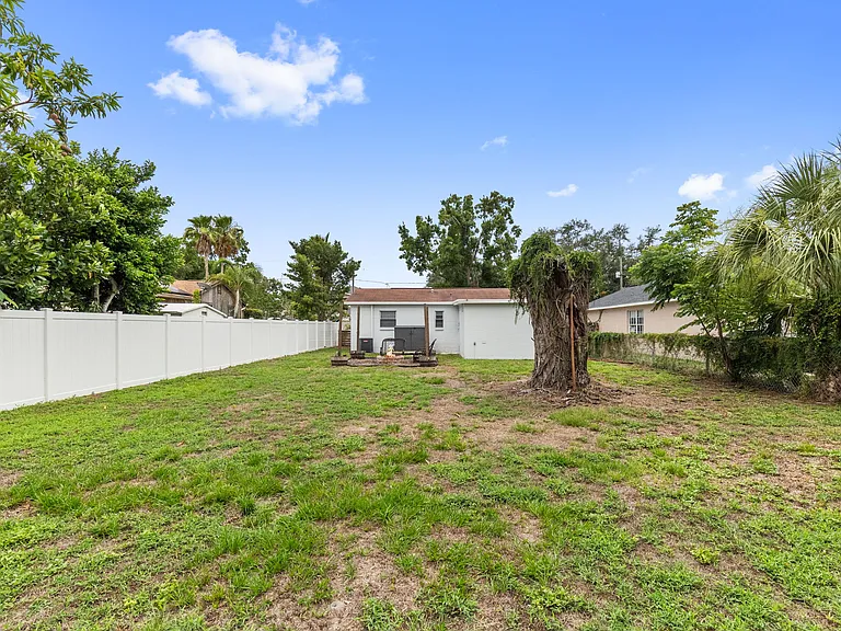 3605 W Iowa Ave — Photo 20