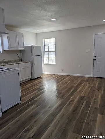 4602 Centralia Dr — Photo 5