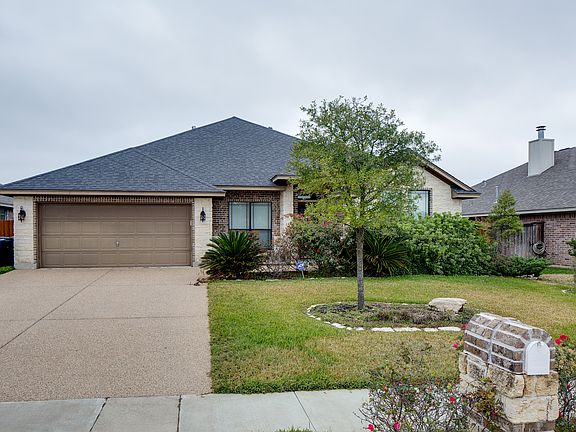 3rd image of 903 Ladove Dr