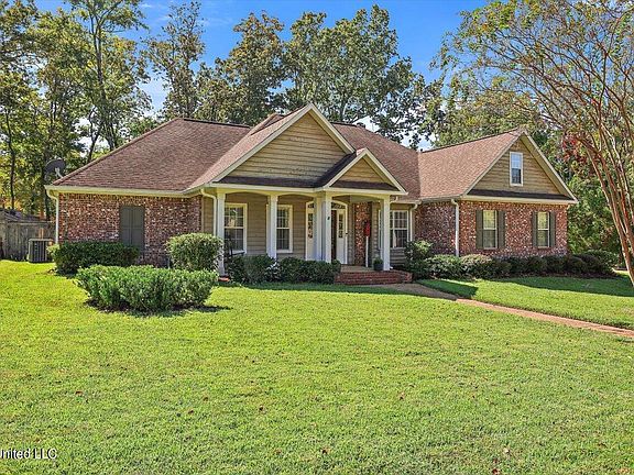 2nd image of 251 Woodland Brook Dr