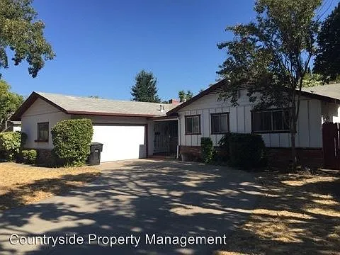 1424 Chapala Way photo 1