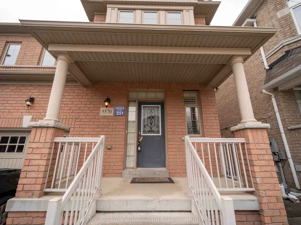 5570 Meadowcrest Ave, Mississauga, ON L5M 0V1