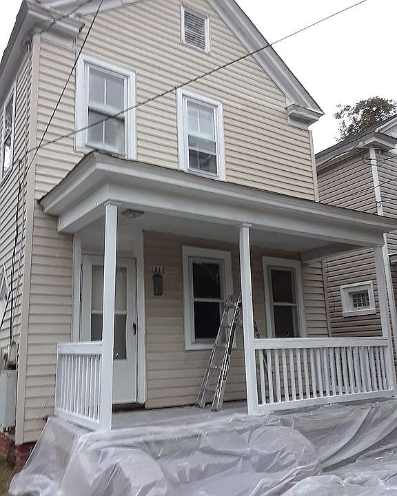 1st image of 1312 W 39th St