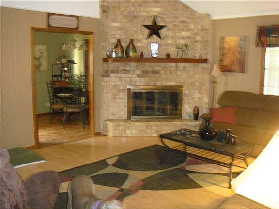 5th image of 2806 Round Tower Ln
