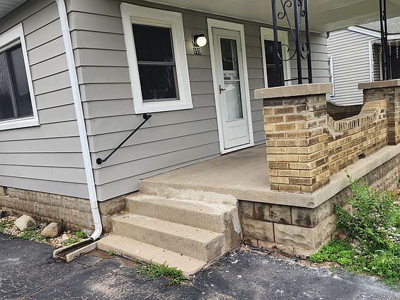 2nd image of 850 Woodrow Ave