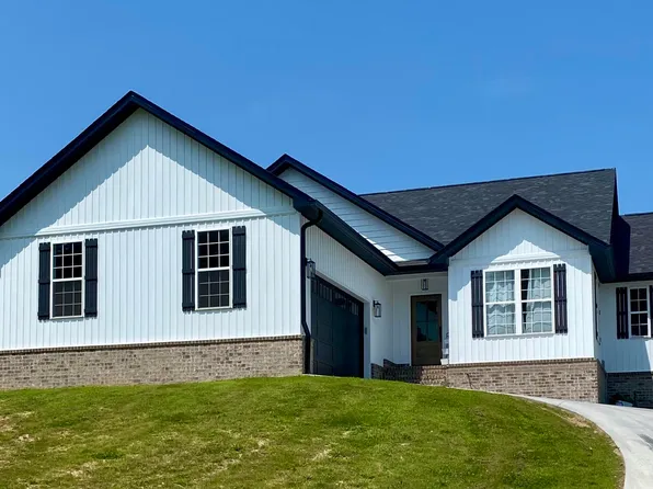 146 Falcon Crest Dr, Harrogate, TN 37752
