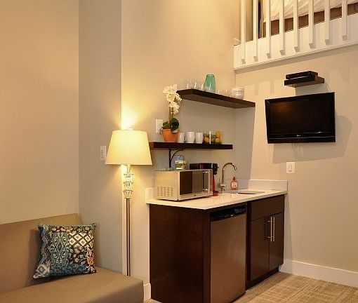 4th image of 215 C St NW