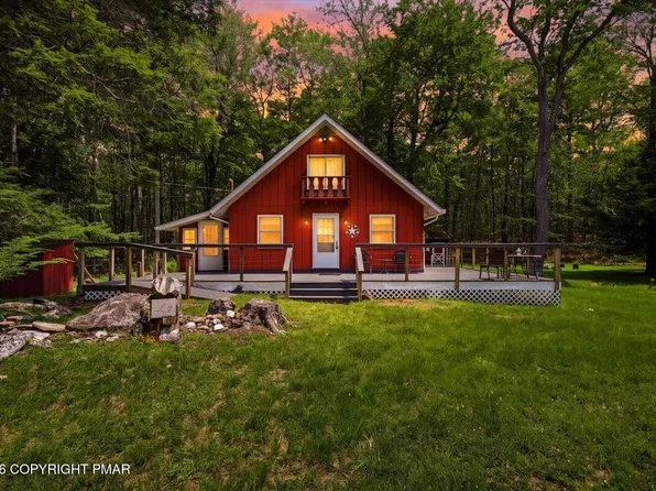 2536 Sprucewood Rd, Pocono Lake, PA 18347