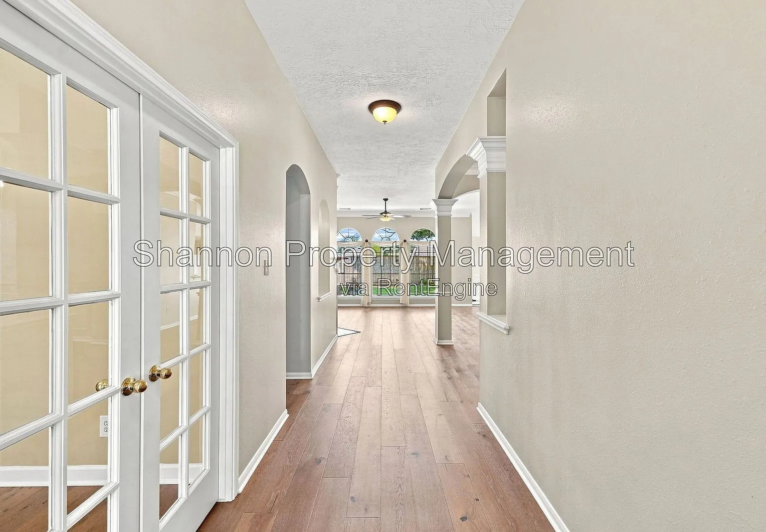 3 bed, 2.0 bath, 2058 sqft, $2,100 — Photo 3