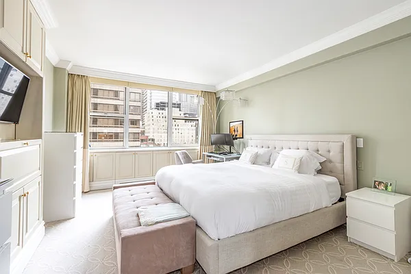 Sold by Compass | media 5