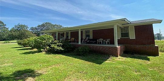 Rienzi MS home with 4 acres