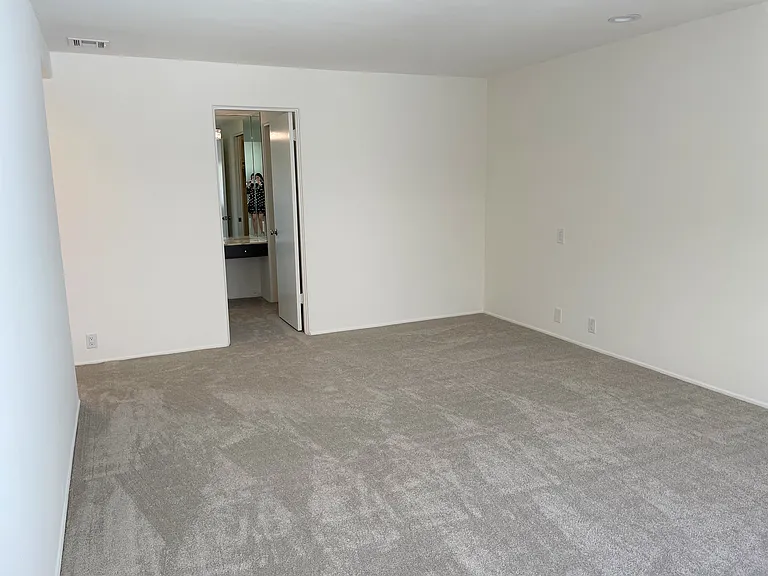 285 W. California Blvd — Photo 24