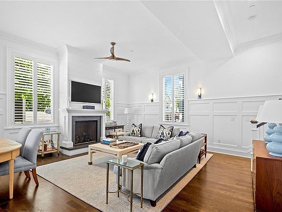 3rd image of 50 School St #1