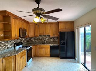 2248 White Pine Cir APT C, Greenacres, FL 33415