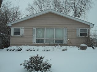 33088 N Cove Rd, Grayslake, IL 60030