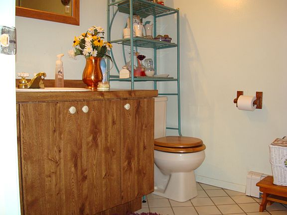 5th image of 12 Abby Ln