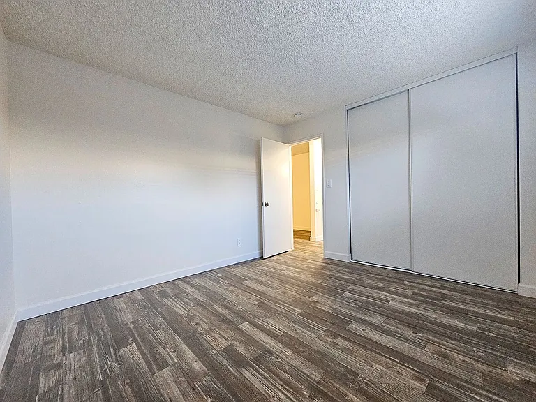 Parks Ave. Apartments — Photo 9