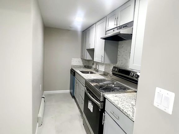 3rd image of 89 Cheney Dr #B06