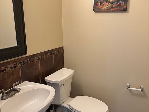 4th image of 3056 Sawtooth Dr