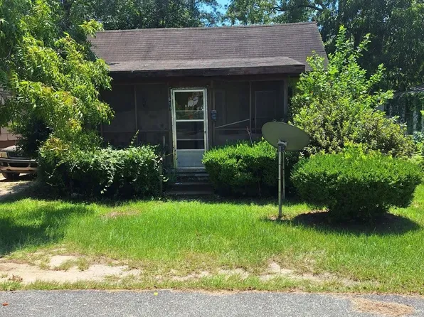 611 E Orange St, Fitzgerald, GA 31750