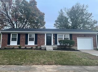 1601 Westmoorland Way, Lyndon, KY 40242