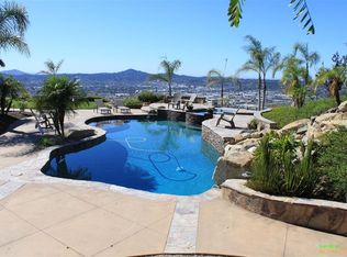 7108 Mariposa St, Santee, CA 92071