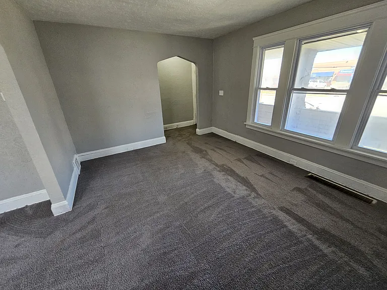 11008 Kinsman Rd — Photo 9