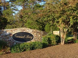9 Sunset Bay Rd, Gretna, VA 24557