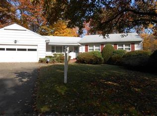 931 Elaine Ter, Ridgewood, NJ 07450