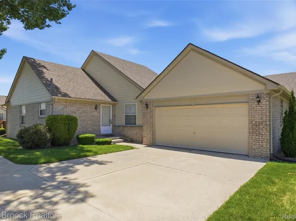 5624 Township Ct, Sterling Heights, MI 48310