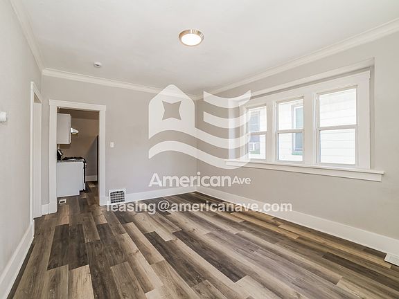 1762054_005_living_room_13691396.jpg
