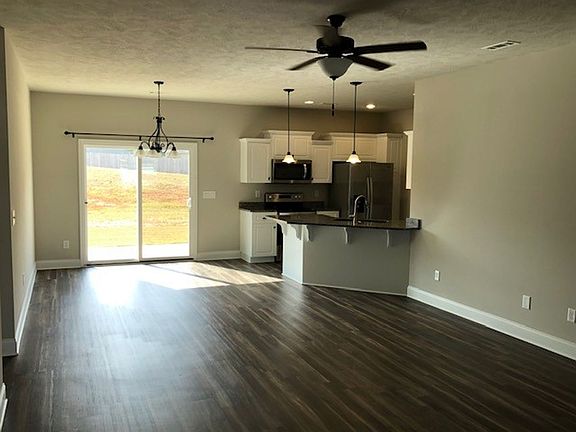 3rd image of 106 Chancellor Ct